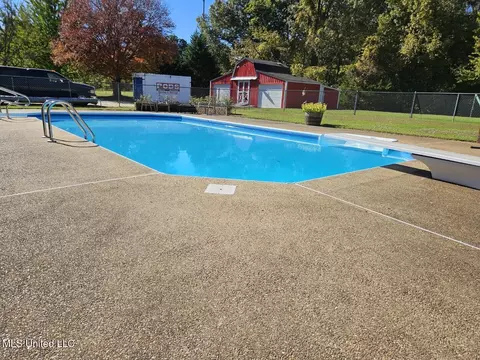 Exterior - 190 Anthony Dr, Nesbit, MS 38651 photo 6 of 12