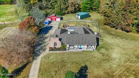 Other - 190 Anthony Dr, Nesbit, MS 38651 photo 2 of 16
