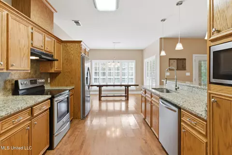 Kitchen - 279 Todd Rd, Sumrall, MS 39482 photo 4 of 5