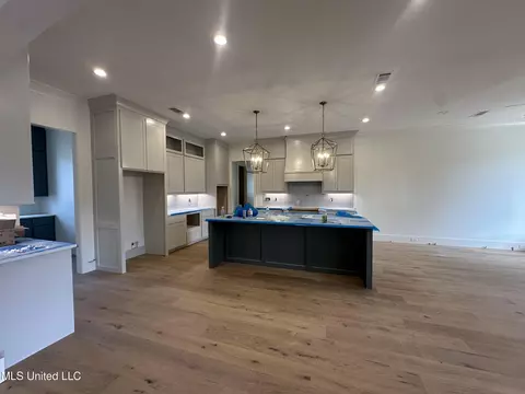 441 W Oak Cir, Madison, MS 39110 photo 2