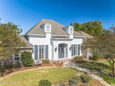 2022 Bent Oaks Blvd, Biloxi, MS 39531