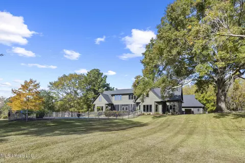 Exterior - 282 Deer Haven Dr, Madison, MS 39110 photo 8 of 11