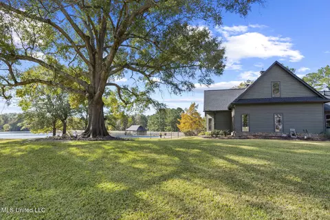 Exterior - 282 Deer Haven Dr, Madison, MS 39110 photo 9 of 11