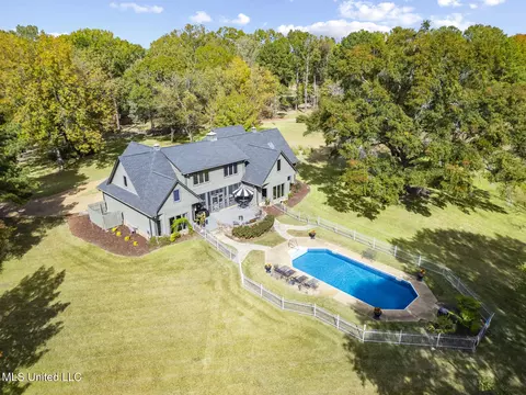 282 Deer Haven Dr, Madison, MS 39110