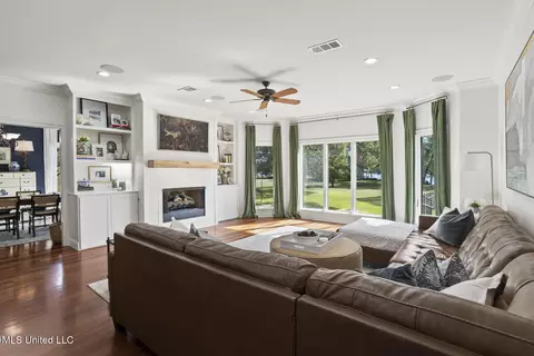 Living - 282 Deer Haven Dr, Madison, MS 39110 photo 1 of 4
