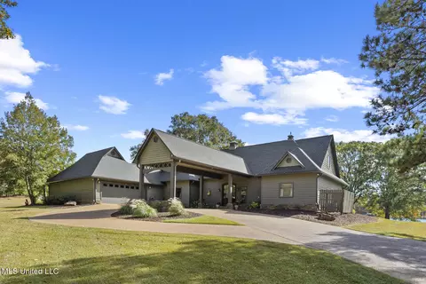 Exterior - 282 Deer Haven Dr, Madison, MS 39110 photo 2 of 11