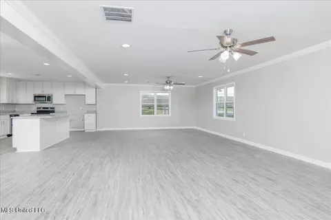 Living - 2215 Plum Point Rd, Pope, MS 38658 photo 1 of 5