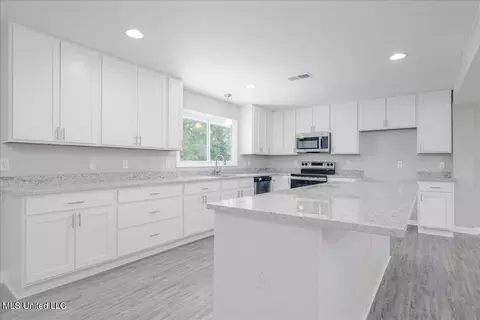 Kitchen - 2215 Plum Point Rd, Pope, MS 38658 photo 1 of 3