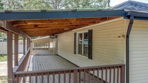Exterior - 2215 Plum Point Rd, Pope, MS 38658 photo 2 of 11
