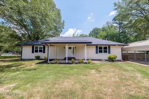 Exterior - 2215 Plum Point Rd, Pope, MS 38658 photo 4 of 11