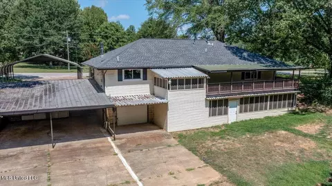 Exterior - 2215 Plum Point Rd, Pope, MS 38658 photo 8 of 11