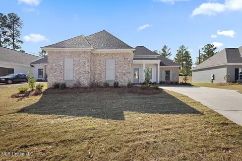 207 Lake Crest Dr, Madison, MS 39110