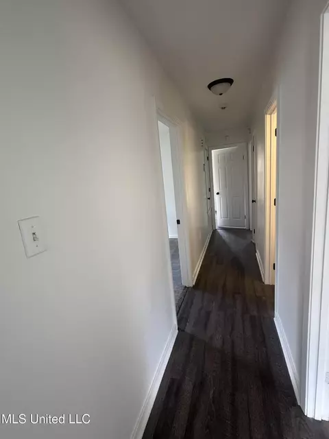 Entry Way - 125 Camero Dr, Jackson, MS 39206 photo 1 of 1
