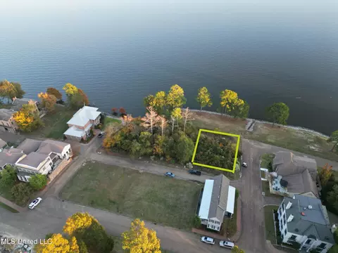 100 Diberville Ln, Madison, MS 39110