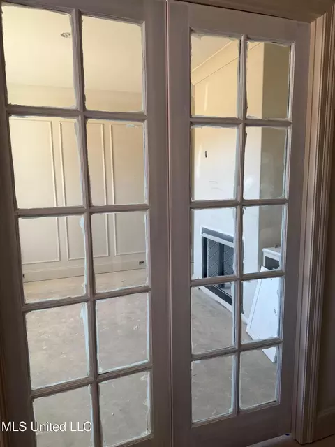 Entry Way - 395 Ryecroft Dr, Hernando, MS 38632 photo 1 of 2
