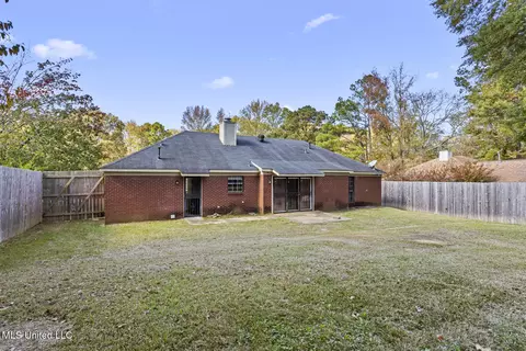 Exterior - 444 Greenmont Dr, Jackson, MS 39212 photo 4 of 4
