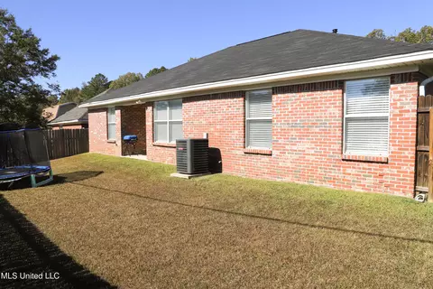 Exterior - 5013 Womack Dr, Byram, MS 39272 photo 3 of 3