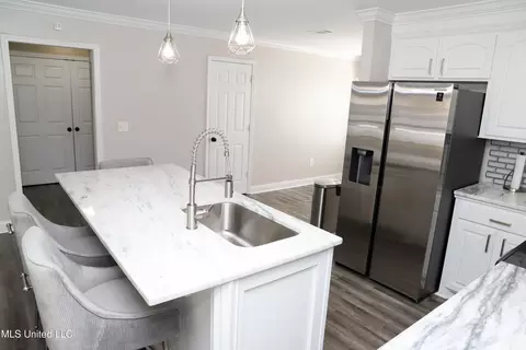 Kitchen - 5013 Womack Dr, Byram, MS 39272 photo 2 of 4
