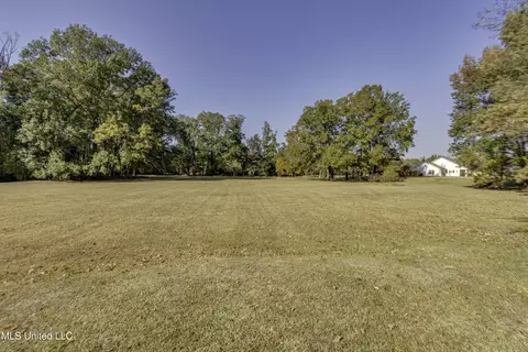 Exterior - 305 Hemlock Dr, Flowood, MS 39232 photo 11 of 12