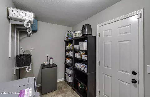 Other - 305 Hemlock Dr, Flowood, MS 39232 photo 6 of 13