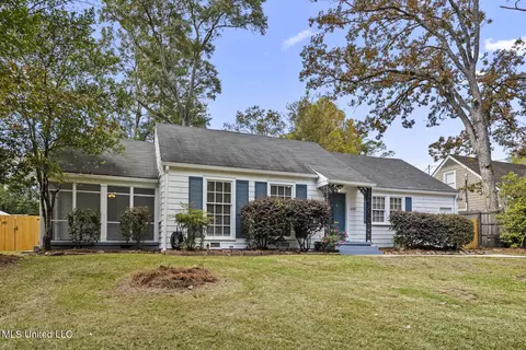 4081 Pine Hill Dr, Jackson, MS 39206
