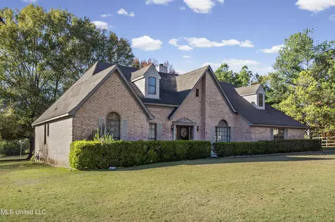 5085 Windy Ridge Dr, Southaven, MS 38671