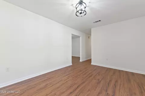 Living - 95 Driftwood Dr, Lucedale, MS 39452 photo 3 of 3