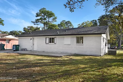 Exterior - 5659 S Rose Dr, Moss Point, MS 39563 photo 2 of 2