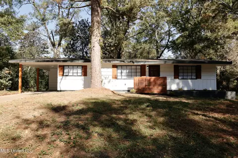 4352 Ridgewood Cir, Jackson, MS 39211