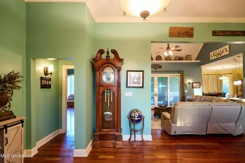 Entry Way - 114 Sky Meadow Rd, Flora, MS 39071 photo 3 of 4