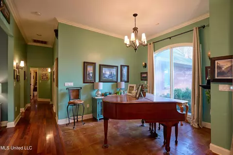 Entry Way - 114 Sky Meadow Rd, Flora, MS 39071 photo 2 of 4