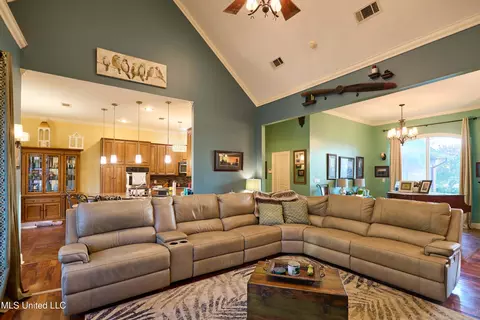 Living - 114 Sky Meadow Rd, Flora, MS 39071 photo 1 of 2