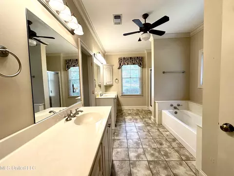 Bath - 306 Cherokee Dr, Mccomb, MS 39648 photo 5 of 5