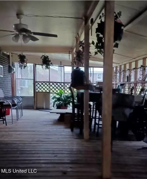 Exterior - 72 T J Verdell St, Macon, MS 39341 photo 2 of 2