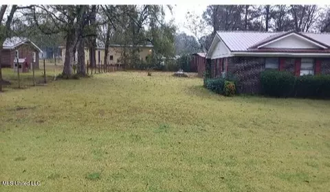 Exterior - 72 T J Verdell St, Macon, MS 39341 photo 1 of 1
