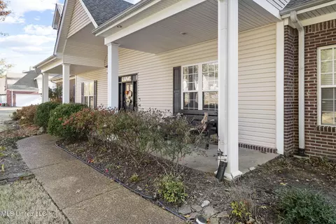 Exterior - 2255 Appleton Dr, Southaven, MS 38672 photo 4 of 10