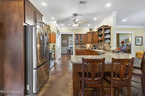 Kitchen - 2255 Appleton Dr, Southaven, MS 38672 photo 2 of 3