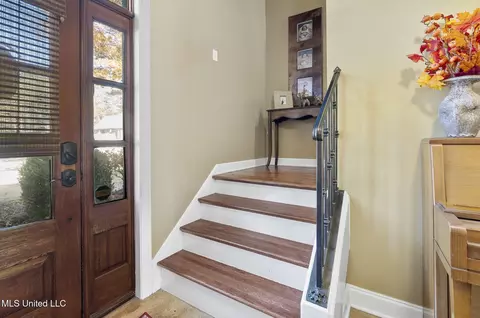 Entry Way - 2255 Appleton Dr, Southaven, MS 38672 photo 3 of 4