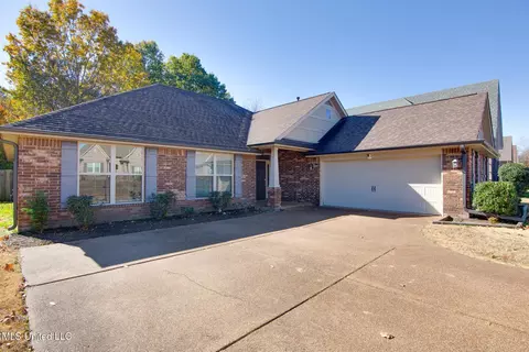 Exterior - 6769 Terry Chase, Olive Branch, MS 38654 photo 3 of 4