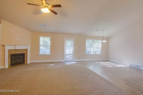Living - 6769 Terry Chase, Olive Branch, MS 38654 photo 2 of 3
