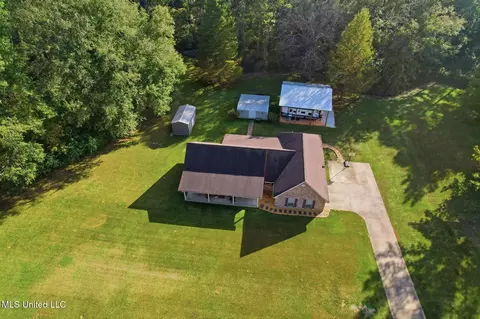Other - 1012 Eight Point Dr, Summit, MS 39666 photo 2 of 9