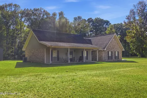 Other - 1012 Eight Point Dr, Summit, MS 39666 photo 1 of 9