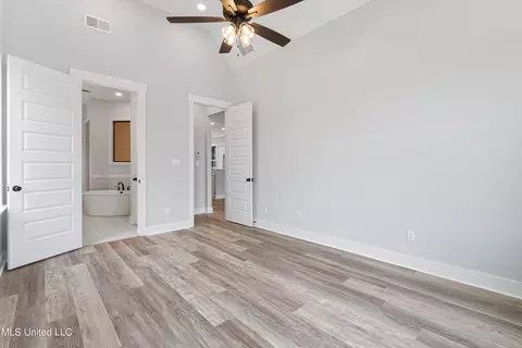 Bedroom - 3505 Kreunen St, Nesbit, MS 38651 photo 3 of 4