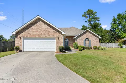 6301 Wimbledon Cv, Ocean Springs, MS 39564