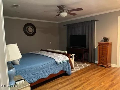Bedroom - 1360 Airport Rd, Magee, MS 39111 photo 2 of 4