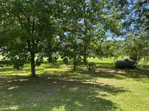 Exterior - 1360 Airport Rd, Magee, MS 39111 photo 6 of 7