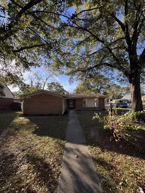8913 Whitworth St, Southaven, MS 38671
