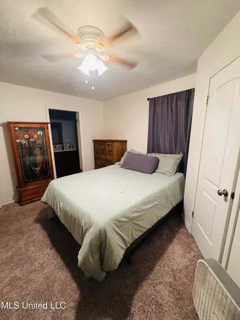 Bedroom - 2435 Tiger Trl SW, Brookhaven, MS 39601 photo 2 of 4
