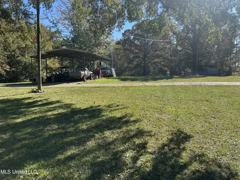 Exterior - 2435 Tiger Trl SW, Brookhaven, MS 39601 photo 3 of 8