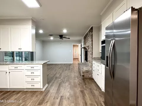 Kitchen - 200 Robb St, Summit, MS 39666 photo 5 of 6